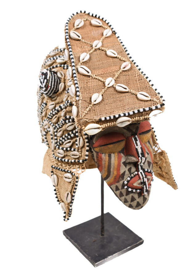 Mask - Beads, Cauris, Plant fibre, Wood - Ngaady A Waash Bushoong - Kuba - Congo
