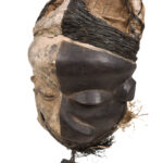 Mbangu distorted mask - Wood - Pende - Congo