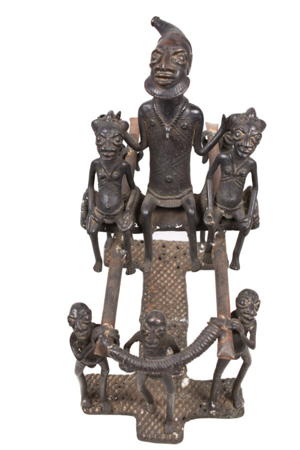 King Figure presentation - Bronze - Bamun - Cameroon