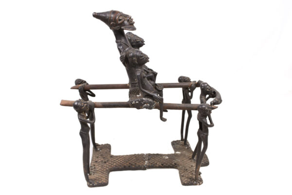 King Figure presentation - Bronze - Bamun - Cameroon