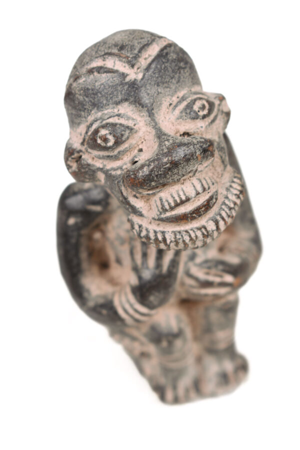 Figure - Terracotta - Tikar - Cameroon