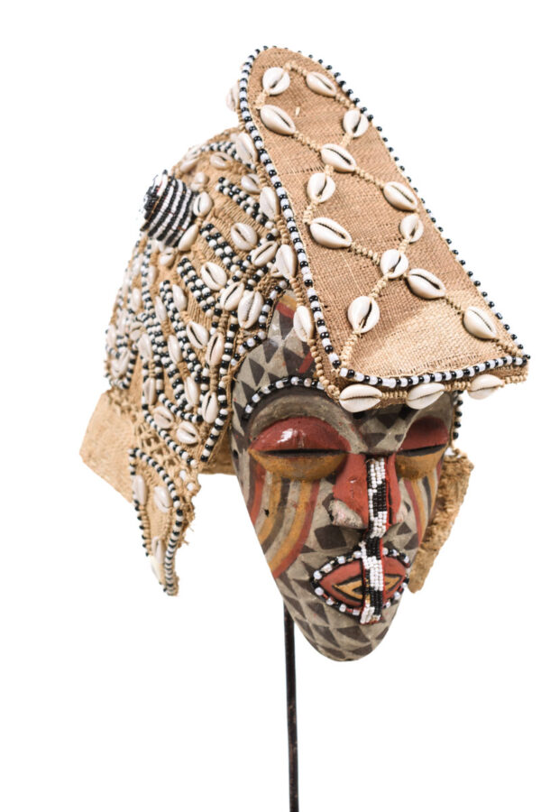 Mask - Beads, Cauris, Plant fibre, Wood - Ngaady A Waash Bushoong - Kuba - Congo (Copy)