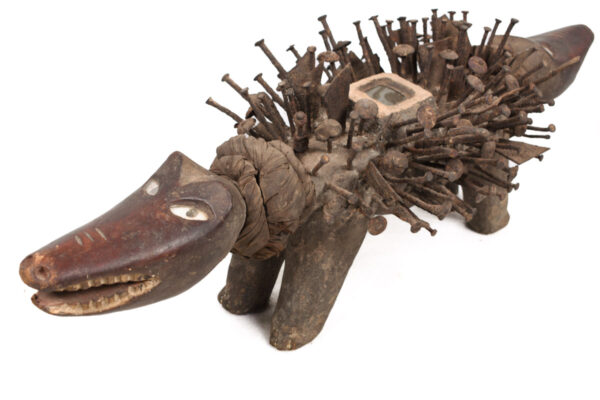 Nkisi Kozo - Glass, Nail, Wood - Bakongo - Congo