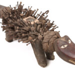 Nkisi Kozo - Glass, Nail, Wood - Bakongo - Congo