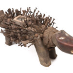 Nkisi Kozo - Glass, Nail, Wood - Bakongo - Congo