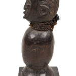 Figure - Wood - Pygmy Tikar - Cameroon