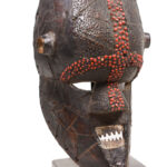 Initiation mask - Wood, Copper, Beads - Salampasu - Congo