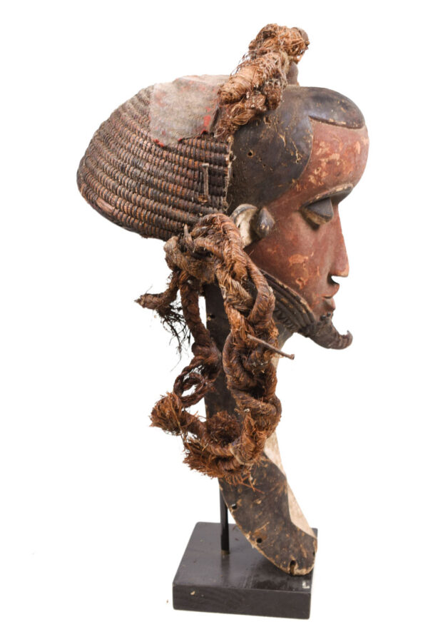 Long bearded mask - Wood - Mbuya Kiwoyo Muyombo - Pende - DR Congo