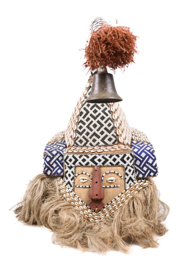 Mukyeem mask - Beads, Cauris, Plant fibre, Raphia, Wood - Kuba - DR Congo