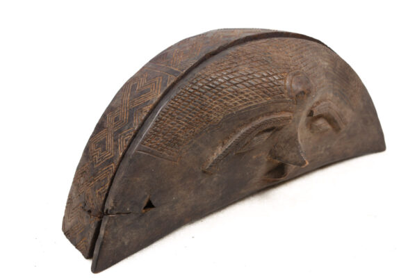 Tukula box - Wood - Kuba - Congo DRC