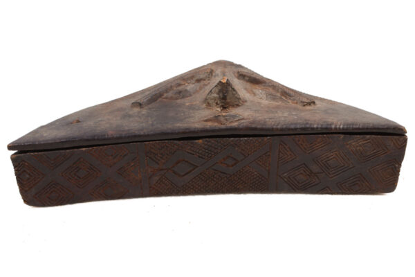 Tukula box - Wood - Kuba - Congo DRC