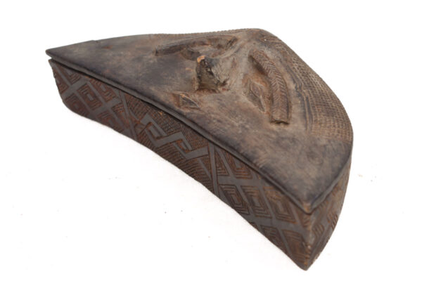 Tukula box - Wood - Kuba - Congo DRC
