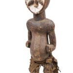 Ancestor figure - Wood - Kwele - Gabon