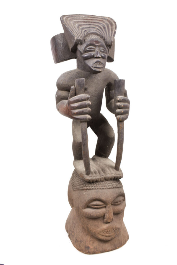 The arms of the figure seems to be restored in the past. 