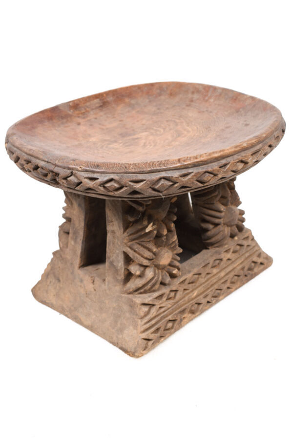 Stool - Wood - Okou - Cameroon