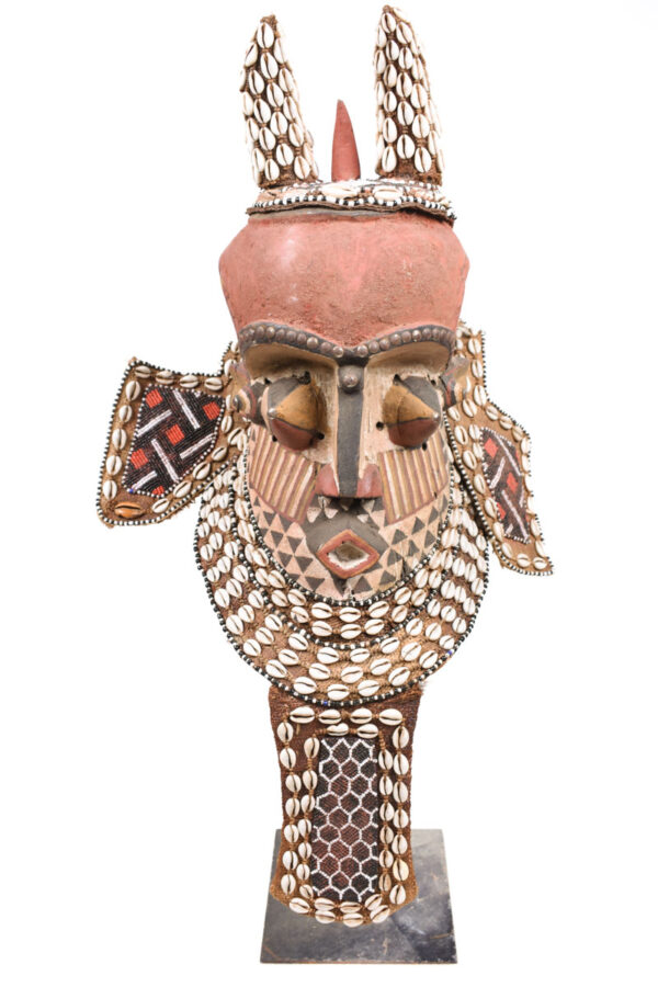 Royal Mask - Beads, Cauri, Wood - Kuba - DR Congo