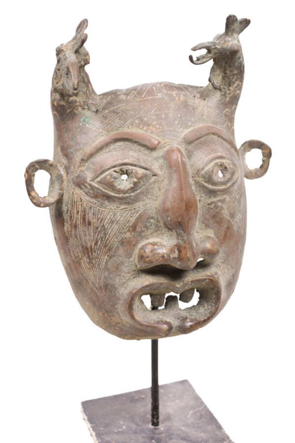 Mask - Bronze - Tikar - Cameroon