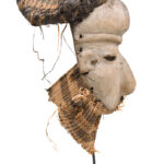 Mbangu distorted mask - Wood - Pende - Congo