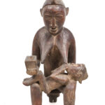 Maternity figure - Wood - Yoruba - Nigeria