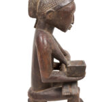 Maternity figure - Wood - Yoruba - Nigeria