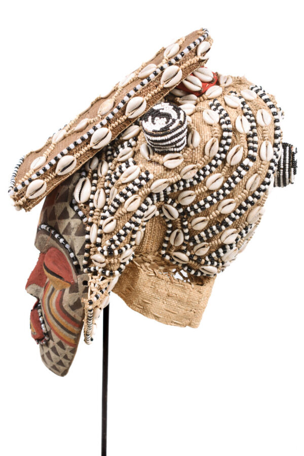 Mask - Beads, Cauris, Plant fibre, Wood - Ngaady A Waash Bushoong - Kuba - Congo