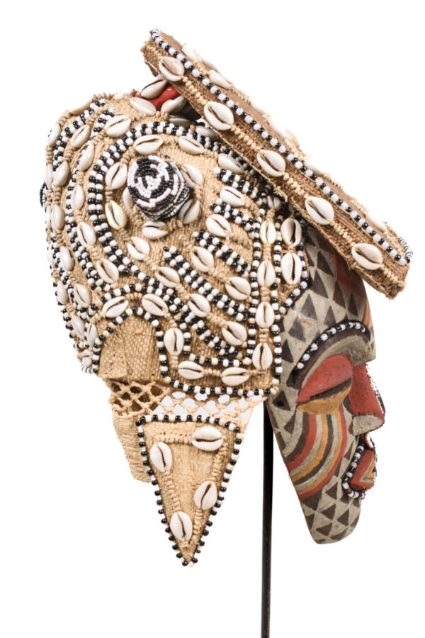 Mask - Beads, Cauris, Plant fibre, Wood - Ngaady A Waash Bushoong - Kuba - Congo