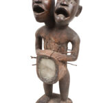 Ancestor Figure - Wood, Nail, glass - Yombe - Congo