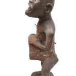 Ancestor Figure - Wood, Nail, glass - Yombe - Congo
