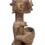 Bowl-barrier Figure - Wood - Mboko - Luba - Congo DRC