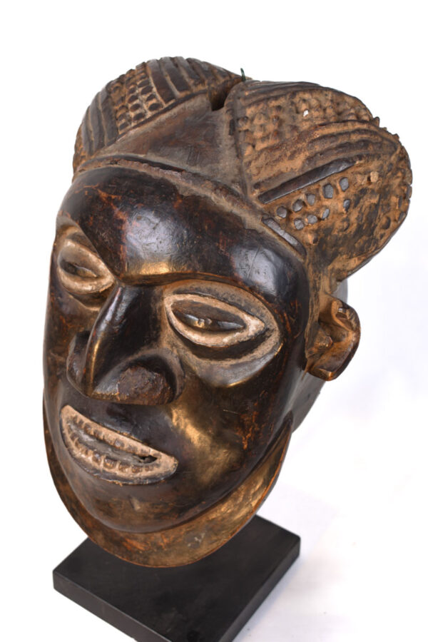 Helmet mask - Wood - Bamoun - Grassland of Cameroun