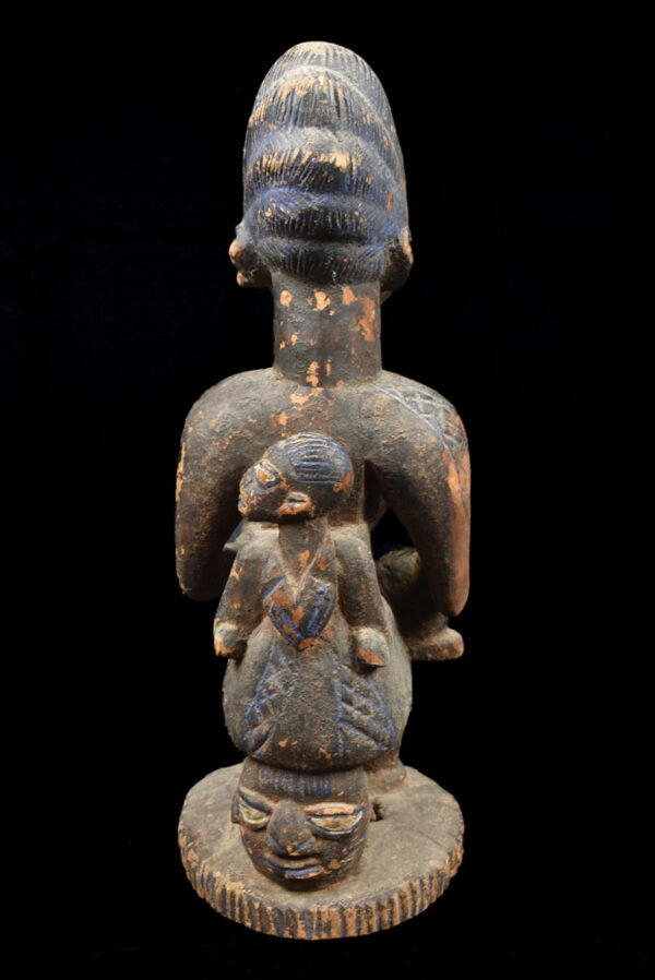Maternity figure - Wood - Yoruba - Nigeria