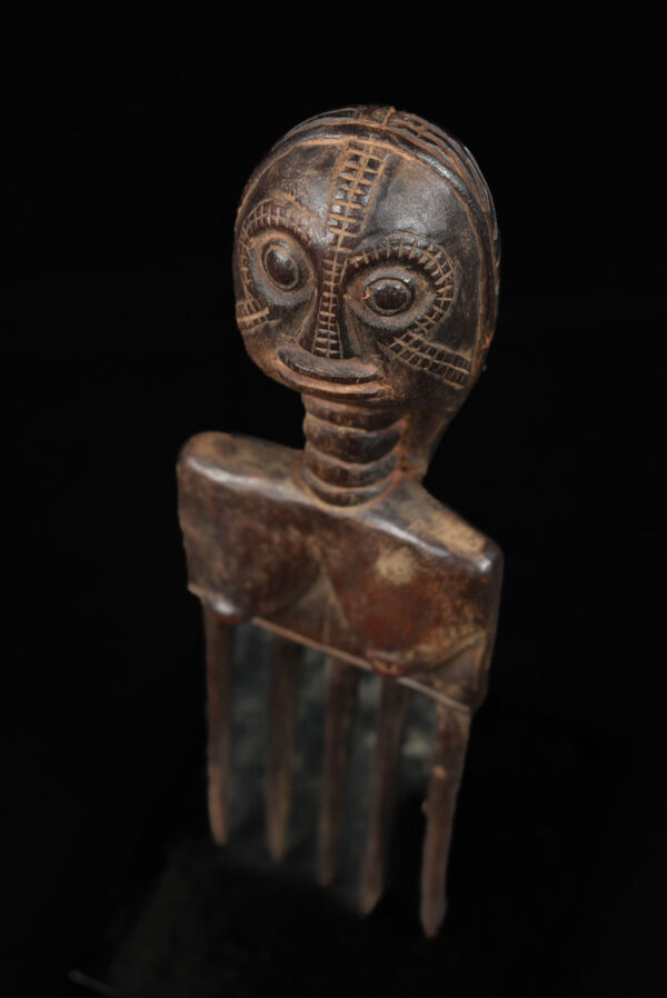 Comb - Wood - Tabwa - DR Congo