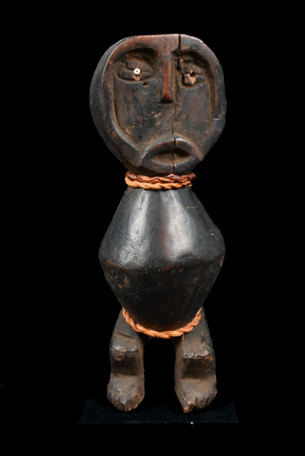 Figure - Wood - Pygmy Tikar - Cameroon