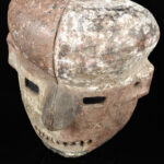 Mbangu distorted mask - Wood - Pende - Congo