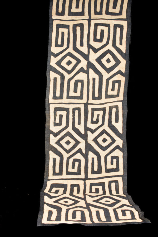 Textile - Cloth - Shoowa-Kuba - DR Congo 320 cm