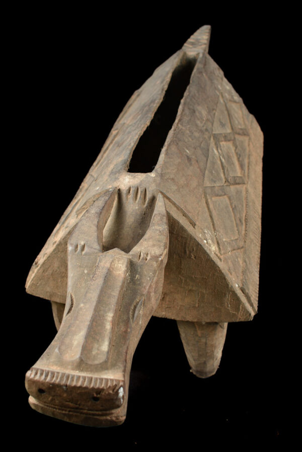 Zoömorphic Slit Drum - Wood - Lobala / Loi - DR Congo