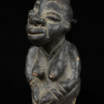 Figure - Terracotta - Tikar - Cameroon