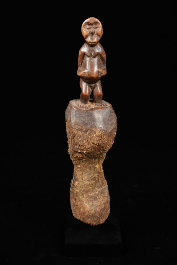 Monkey Figure - Wood - Bulu - Cameroon