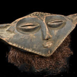 Panya Ngombe mask - Wood, Raphia - Pende - Congo