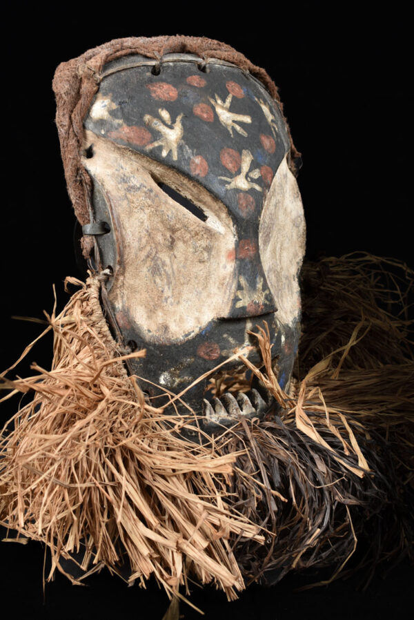 Ndaaka Mask - Wood - Ituri- DR Congo