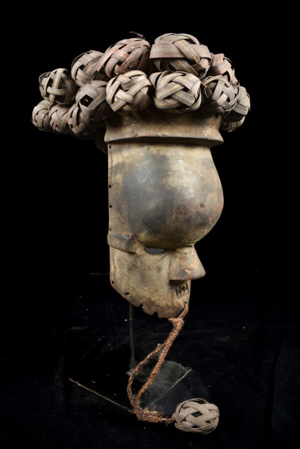 Initiation mask - Plant fibre, Wood - Salampasu - Congo