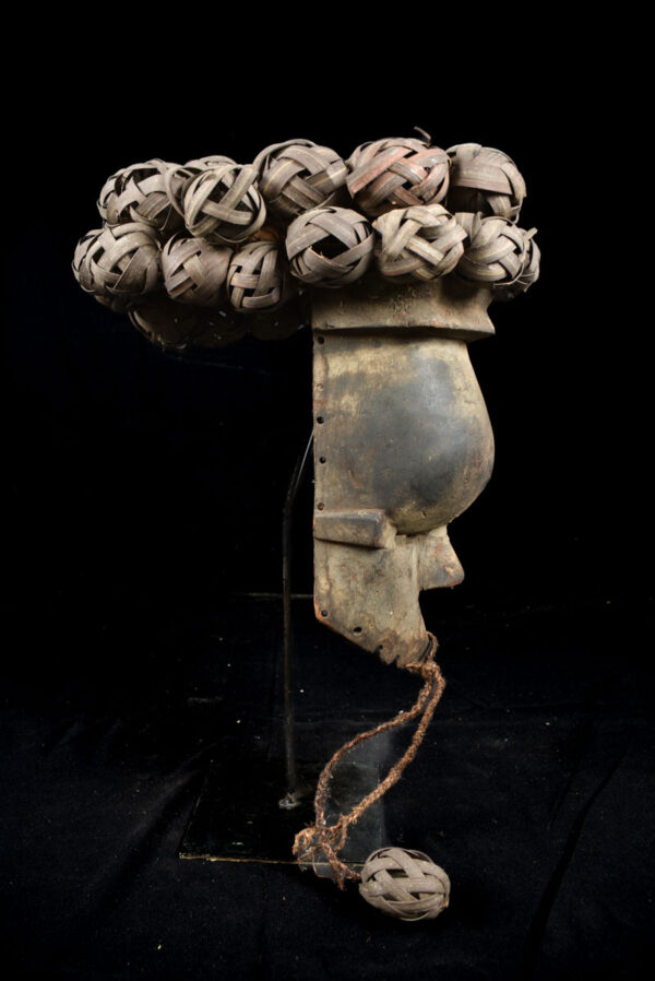 Initiation mask - Plant fibre, Wood - Salampasu - Congo