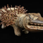 Nkisi Kozo - Glass, Nail, Wood - Bakongo - Congo