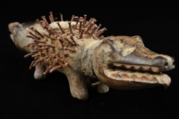 Nkisi Kozo - Glass, Nail, Wood - Bakongo - Congo