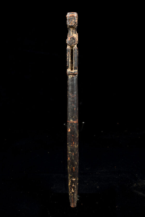 Unique wooden ritual figure / drum handle from Nepal. Wonderful patina of use. Provenance: former private collection from Germany.