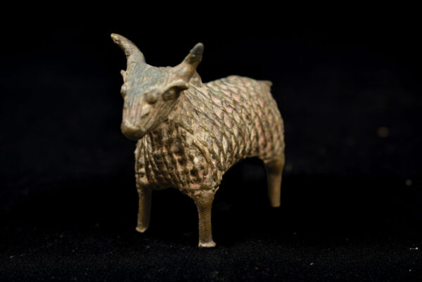 Zebu Bull figure - Dhokra Bronze - Orissa - India