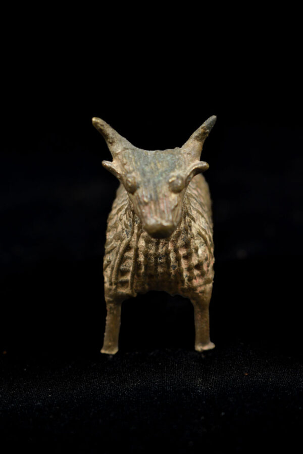 Zebu Bull figure - Dhokra Bronze - Orissa - India