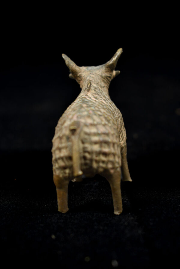 Zebu Bull figure - Dhokra Bronze - Orissa - India