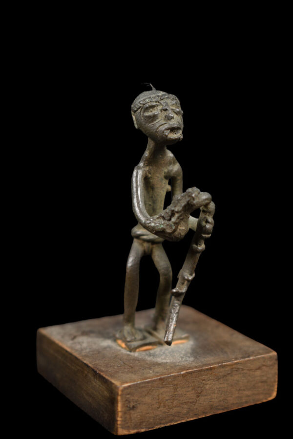 Goldweight figure - Bronze - Ashanti - Ghana