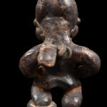Figure, House God - Terracotta -Tikar - Cameroon